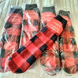 Wondershop At Target 8 Pairs Of Plaid Super Soft Socks